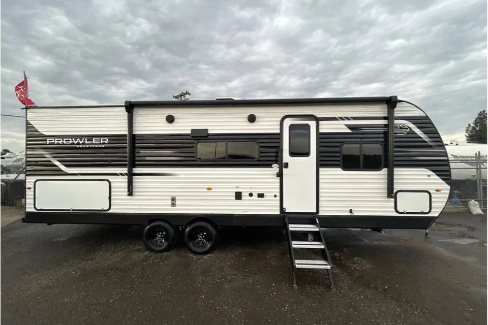 Amir's Heartland powler Travel Trailer