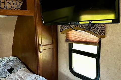 Affordable Getaway Sonic Ultra Lite SL168VRB Travel Trailer