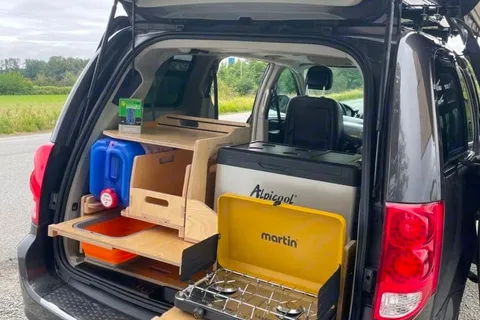 Caravan Crossroad
