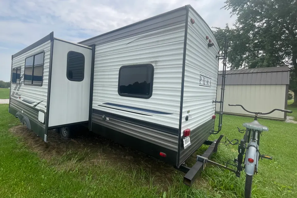 Michael 's Palomino Puma Travel Trailer
