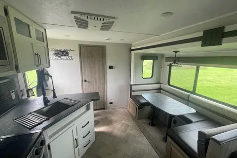 Michael 's Palomino Puma Travel Trailer