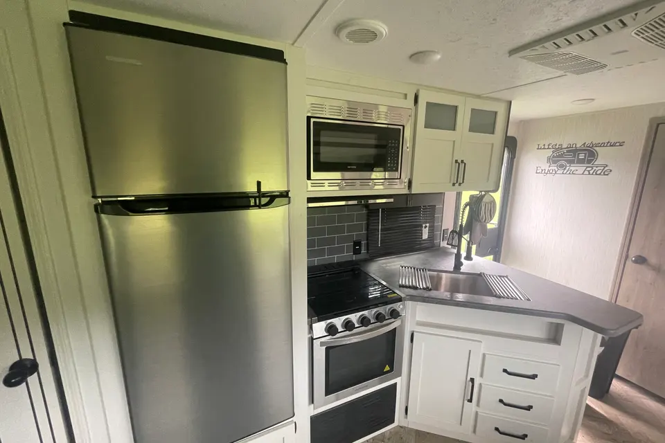 Michael 's Palomino Puma Travel Trailer