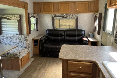 RV Cottage near a beautiful creek!