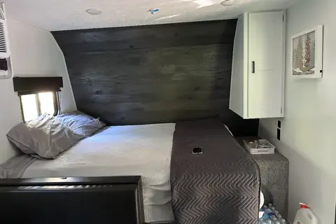Debra's Keystone Hide out Travel Trailer