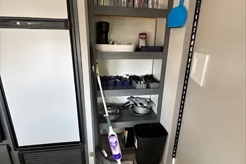 Family Friendly with a Master Bathroom 34'Trailer
