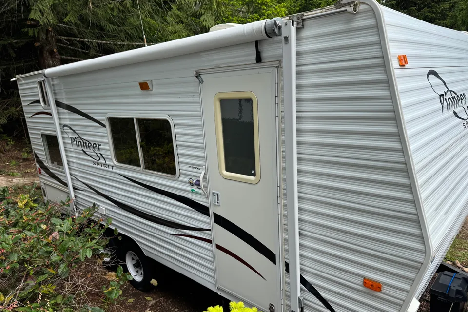 The Galleon - LOCATED ON HORNBY ISLAND