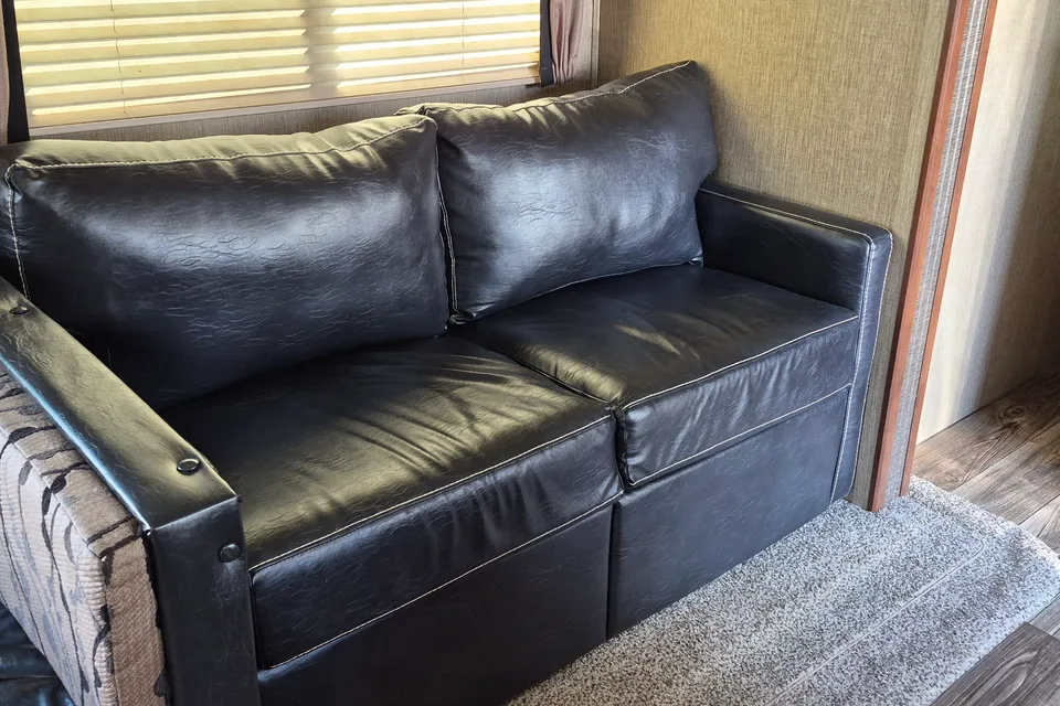 Keystone passport ultra lite grand touring (chambre fermée)