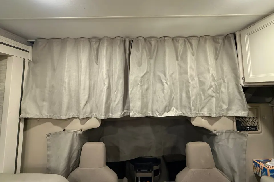 Thor Motor Coach chateau