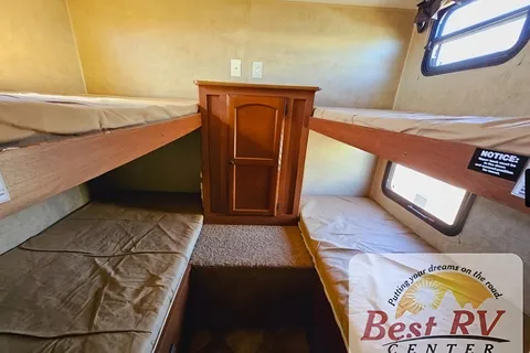 Amanda 's bunkhouse
