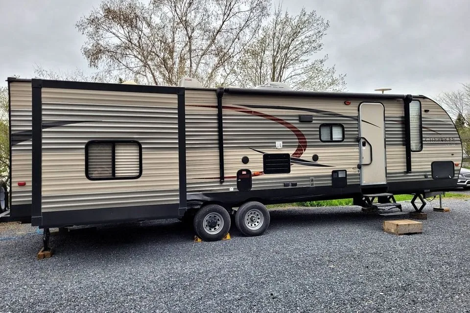 Olivier's Forest River Cherokee 304BS Travel Trailer