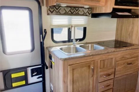 Jonda's Jayco Redhawk Class C