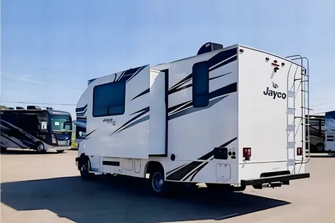 Jonda's Jayco Redhawk Class C