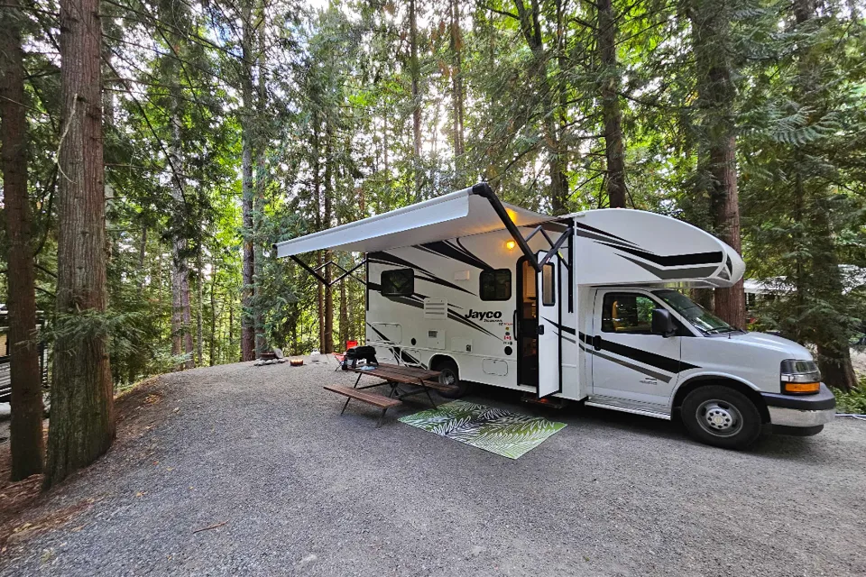 Jonda's Jayco Redhawk Class C