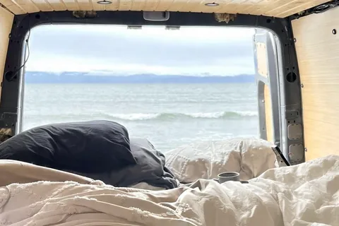 Vanessa's Mercedes-Benz Sprinter Campervan
