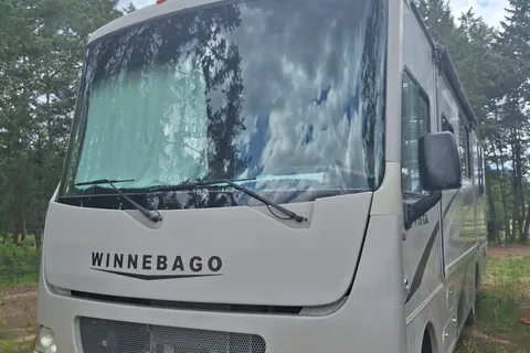 31Ft Winnebago, treat yourself.