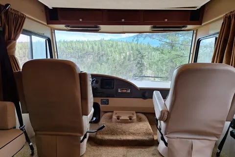 31Ft Winnebago, treat yourself.