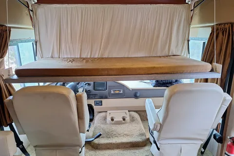 31Ft Winnebago, treat yourself.