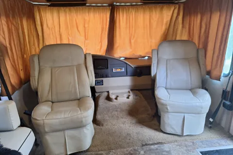 31Ft Winnebago, treat yourself.