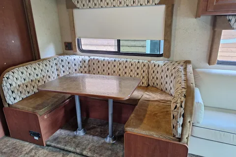 31Ft Winnebago, treat yourself.