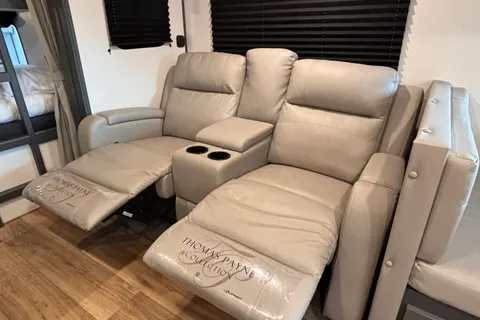 Keystone Bullet with Lounge Chairs