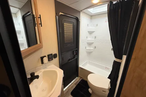 Southern Comfort-Forest River Campsite Reserve 26CJ Travel Trailer