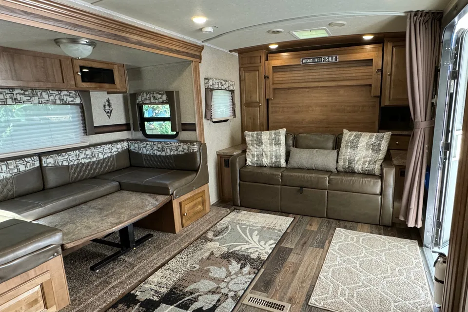 Ken's Forest River Rockwood Ultra Lite M-2304DS Travel Trailer