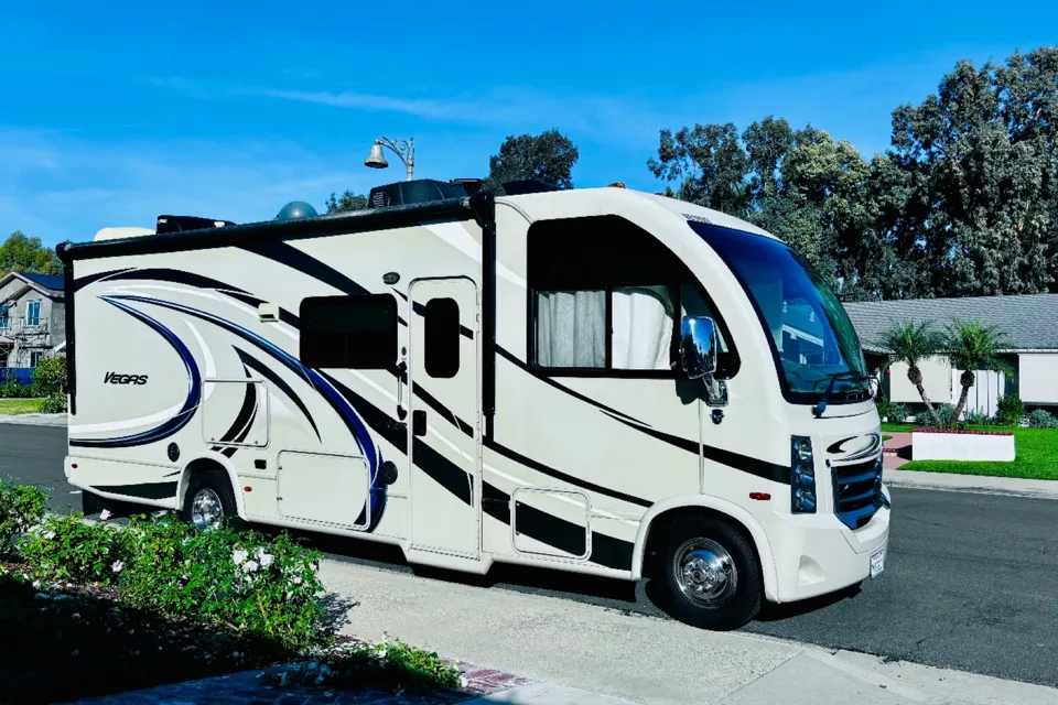 Cruise Like a Pro in Michael’s Class A Thor Vegas