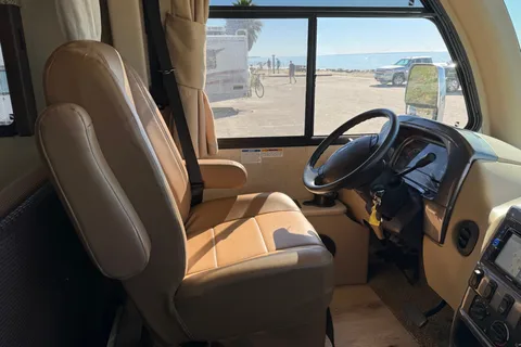 Cruise Like a Pro in Michael’s Class A Thor Vegas