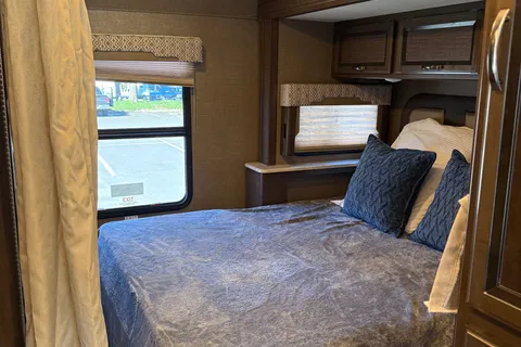Cruise Like a Pro in Michael’s Class A Thor Vegas