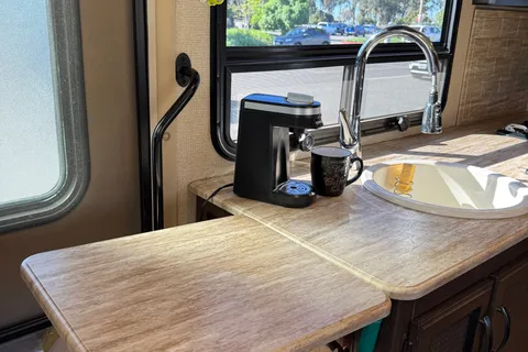 Cruise Like a Pro in Michael’s Class A Thor Vegas