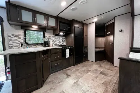 Tyler and Sabrina's Coleman 262BH Travel Trailer