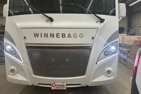 Winnebago Intent 31R Class A