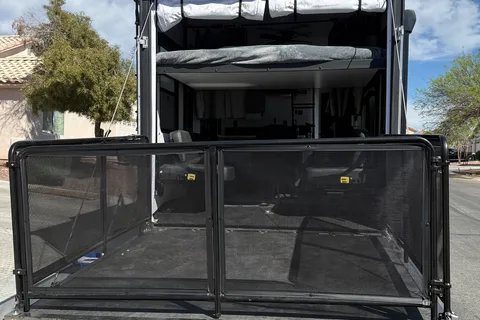Summit2Coast Heartland Torque T26 Toy Hauler
