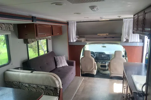 "Winnie" Family Friendly Camping Vacation