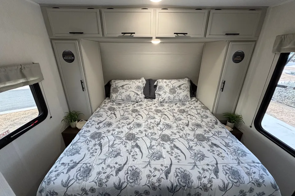 2026 Forest River 26DBS Travel Trailer