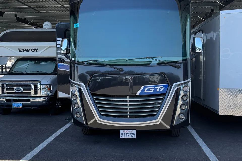 Wayne's Forestriver Georgetown GT7 Class A