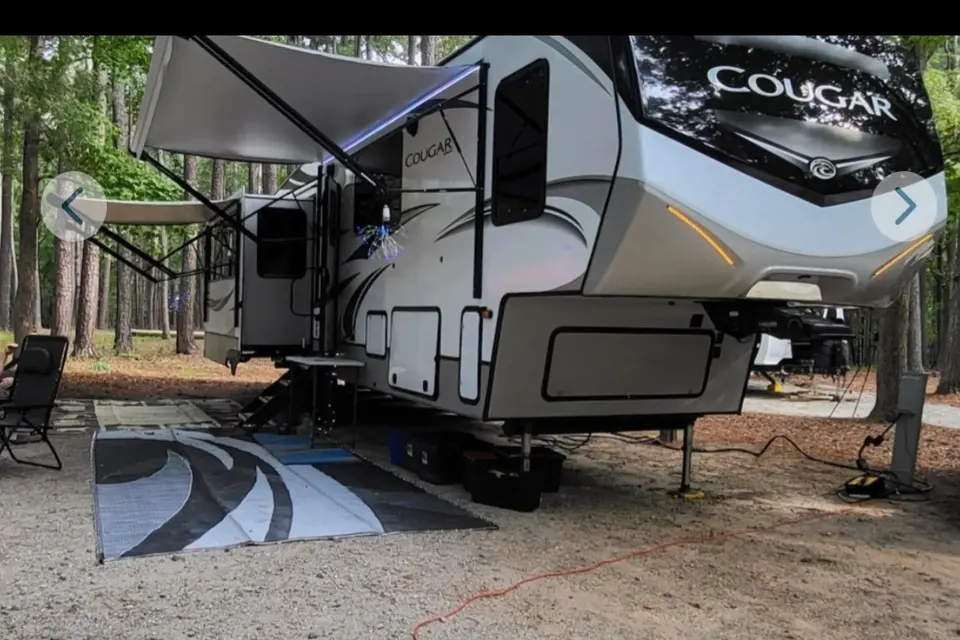 bill's Keystone 368 mbi Fifth Wheel