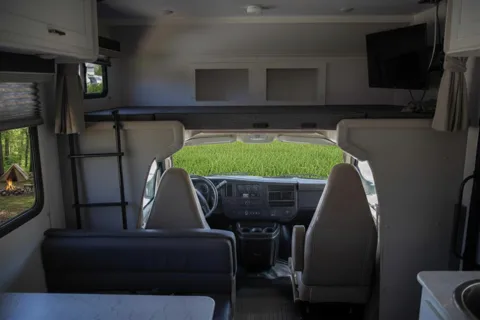 C07 - 6 Sleeper - The RV Rental Factory