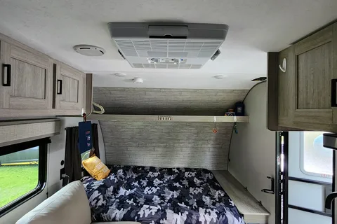 Jonny's Family and Pooch Friendly Cozy Getaway