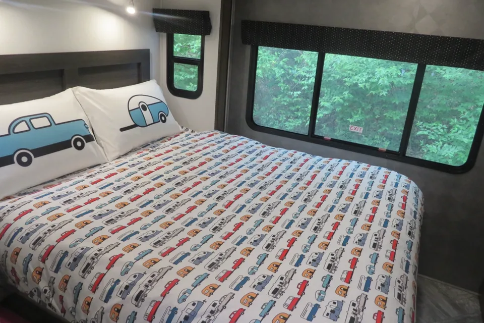 Meet “Forest” the comfy and complete motorhome