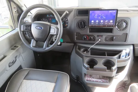 Meet “Forest” the comfy and complete motorhome