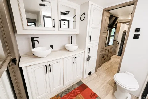 Meet "Johnny 5" Keystone Montana Fifth Wheel