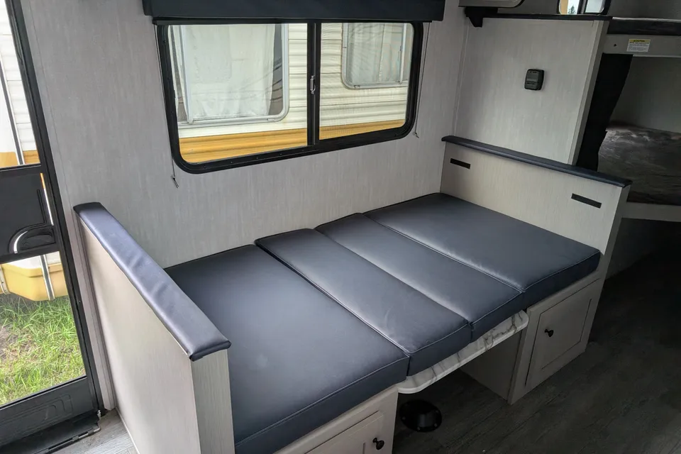 DMT Coachmen Apex Nano