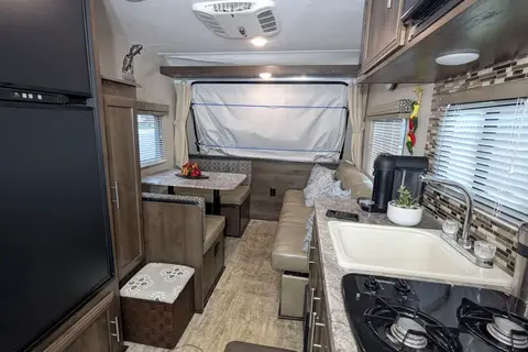 🌿 RV Escape | Your Next Escape Starts Here! 🇨🇦