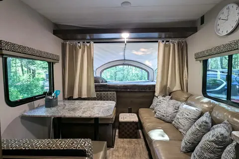 🌿 RV Escape | Your Next Escape Starts Here! 🇨🇦