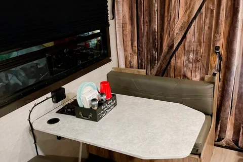 Mike's 2021 Jayco Redhawk SE 27N Class C  ( Quemahoning dam delivery special )