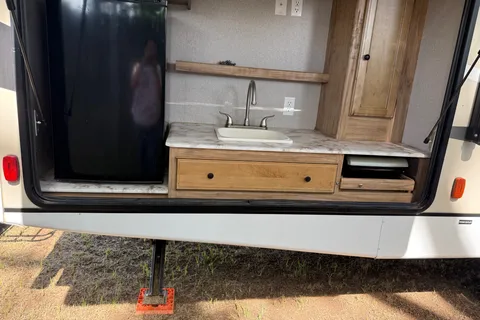 2019 Coachmen Freedom Liberty Express