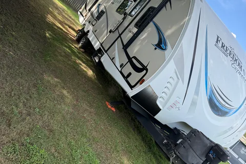 2019 Coachmen Freedom Liberty Express