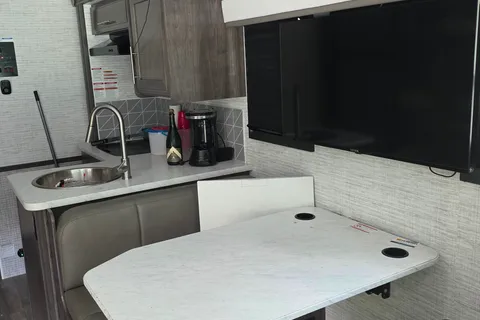 Paul's RV Cottage
