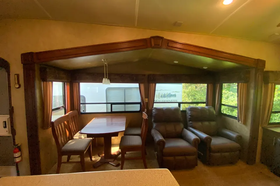 Watch Out it’s A Silverback Fifth Wheel